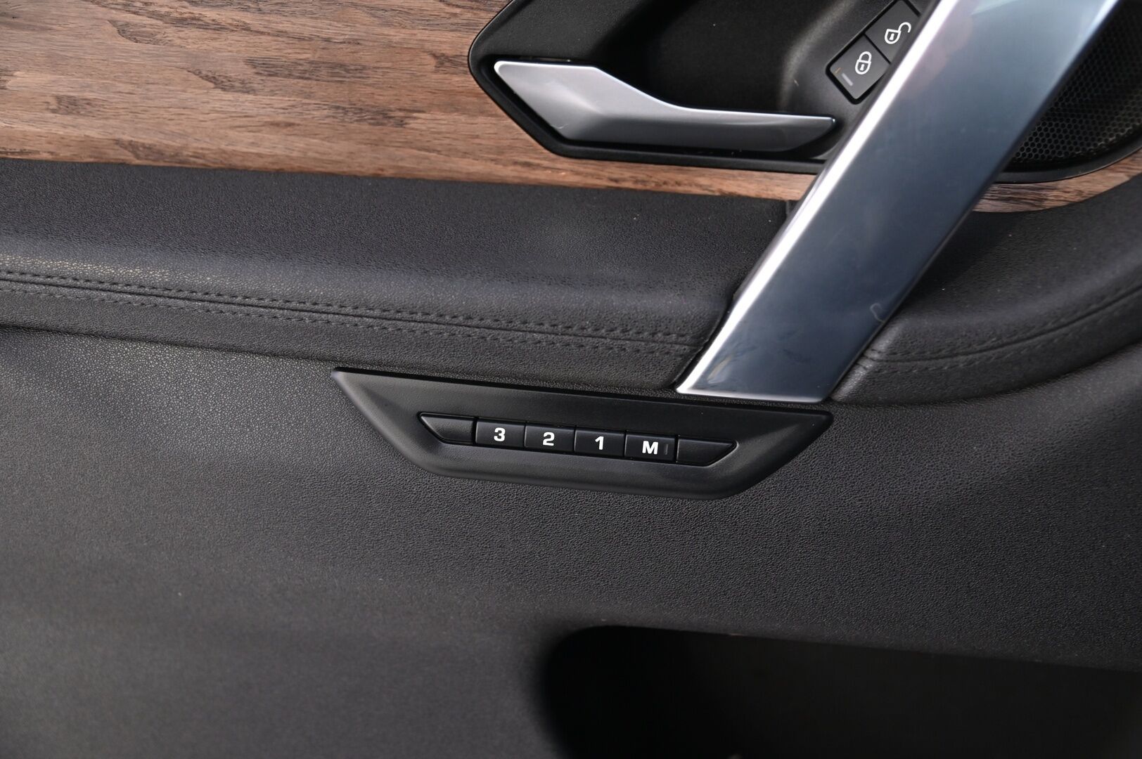 Land Rover Discovery Sport 2020 D150 MHEV AWD Aut SE *Myydään Huutokaupat.com* - Myydään Huutokaupat.com