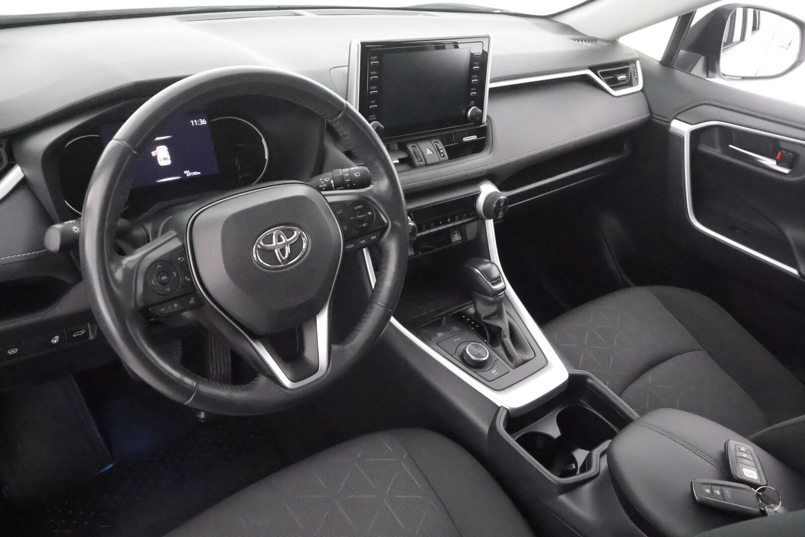 Toyota RAV4 2019 2,5 Hybrid AWD-i Business - 1OM Suomiauto | Adapt.Vakkari | Peruutuskamera | Lohko&Sisäpistoke | Adapt.LED | Lämmitettävä tuulilasi | Ratinlämmitys