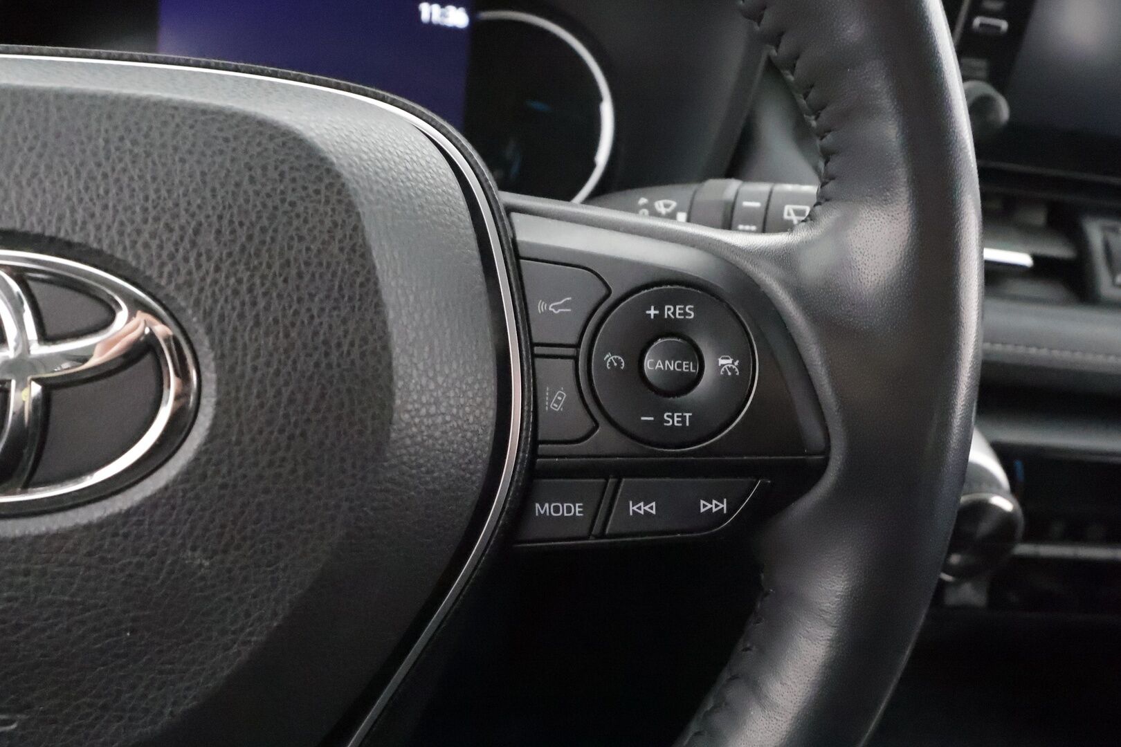 Toyota RAV4 2019 2,5 Hybrid AWD-i Business - 1OM Suomiauto | Adapt.Vakkari | Peruutuskamera | Lohko&Sisäpistoke | Adapt.LED | Lämmitettävä tuulilasi | Ratinlämmitys