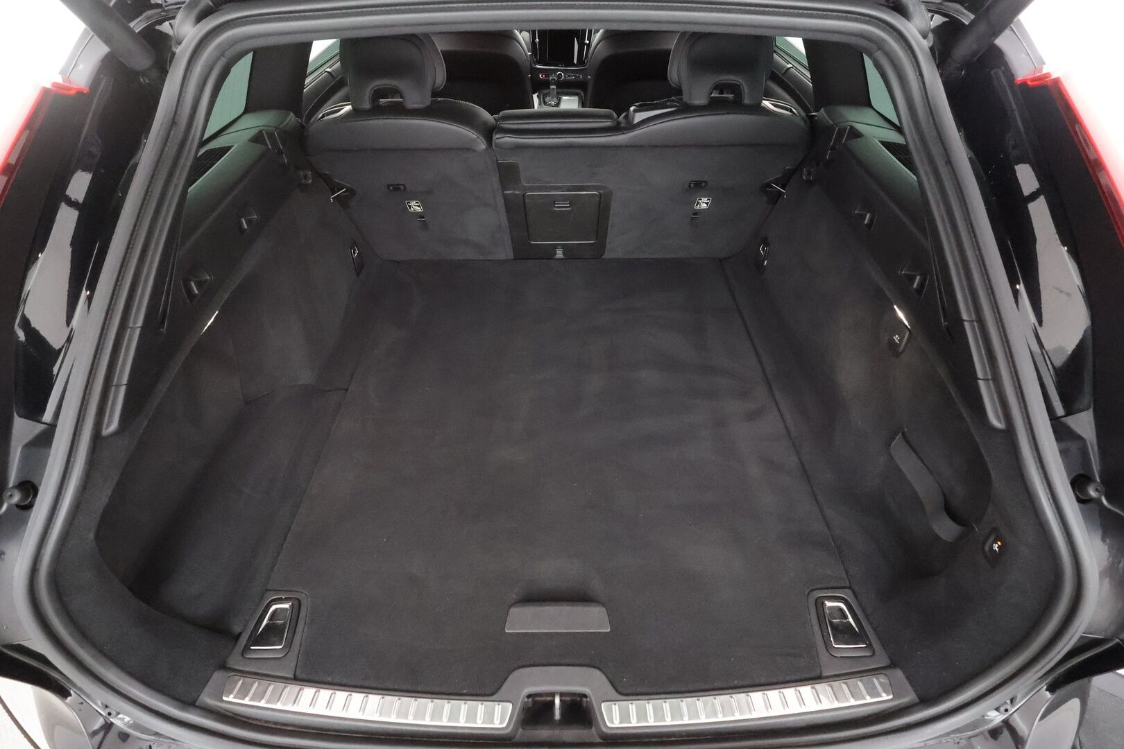Volvo V90 2020 T4 Business R-Design aut - | Webasto | Koukku | ACC | LED | P.Kamera | Sporttipenkki Muistilla | Kaistavahti | Keyless | HP Audio | Digimittaristo | Suomi-auto | Kahdet renkaat | 
