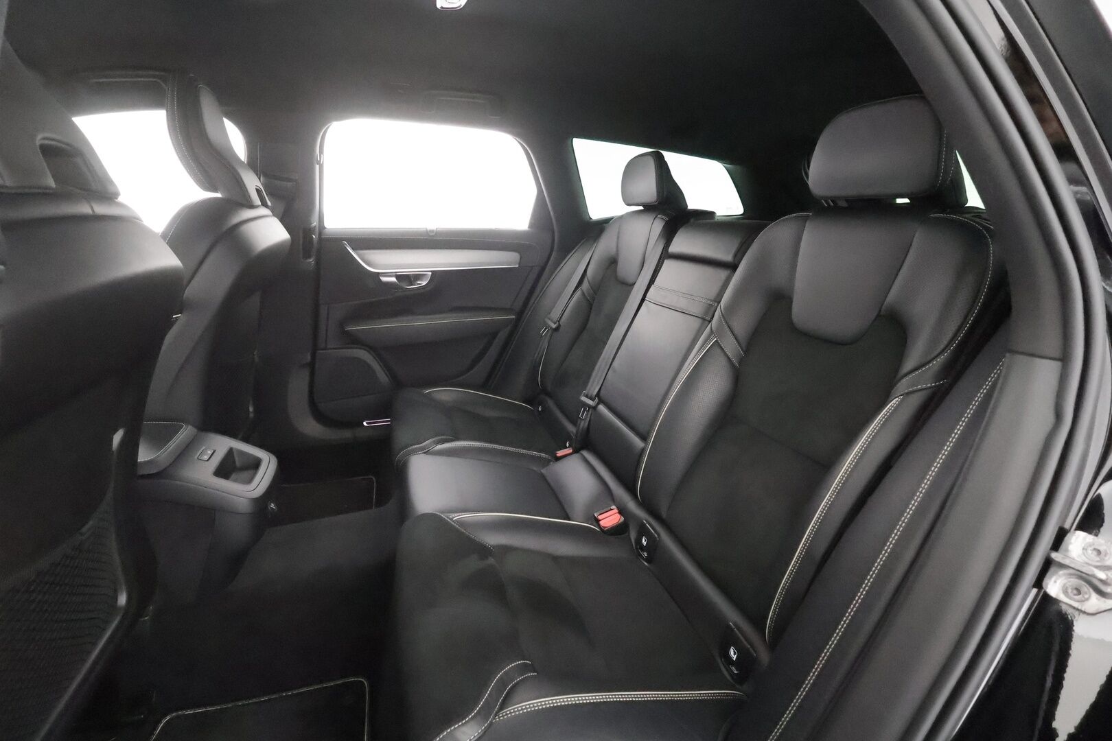 Volvo V90 2020 T4 Business R-Design aut - | Webasto | Koukku | ACC | LED | P.Kamera | Sporttipenkki Muistilla | Kaistavahti | Keyless | HP Audio | Digimittaristo | Suomi-auto | Kahdet renkaat | 