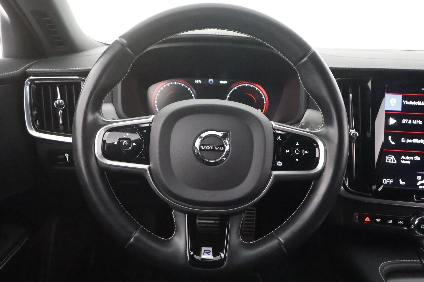 Volvo V90 2020 T4 Business R-Design aut - | Webasto | Koukku | ACC | LED | P.Kamera | Sporttipenkki Muistilla | Kaistavahti | Keyless | HP Audio | Digimittaristo | Suomi-auto | Kahdet renkaat | 