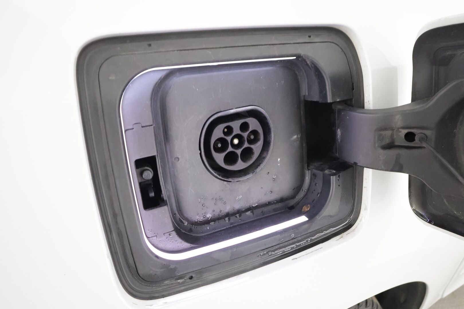 BMW i3 2016 60Ah REX * Digimittaristo / P.tutka / Vakkari / Bluetooth / Connected Drive / Lisälämmitin *