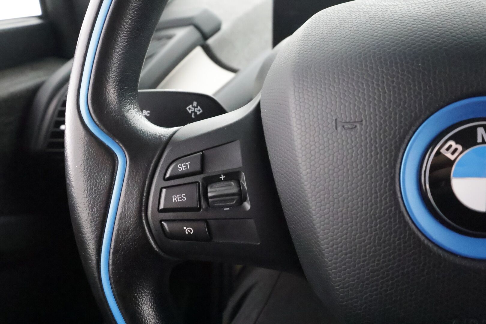 BMW i3 2016 60Ah REX - | Digimittaristo | P.tutka | Vakkari | Bluetooth | Connected Drive | Lisälämmitin |