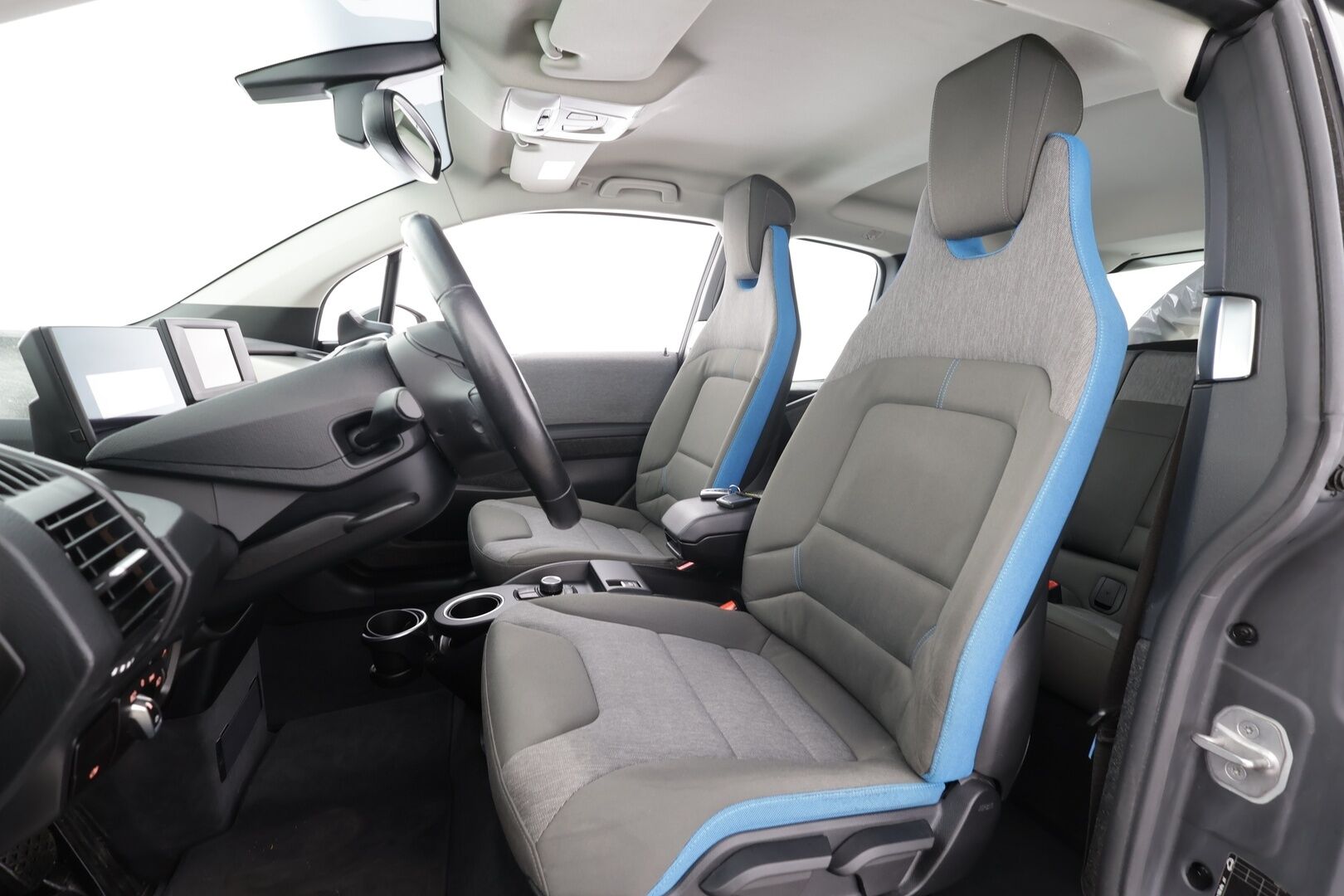 BMW i3 2016 60Ah REX * Digimittaristo / P.tutka / Vakkari / Bluetooth / Connected Drive / Lisälämmitin *