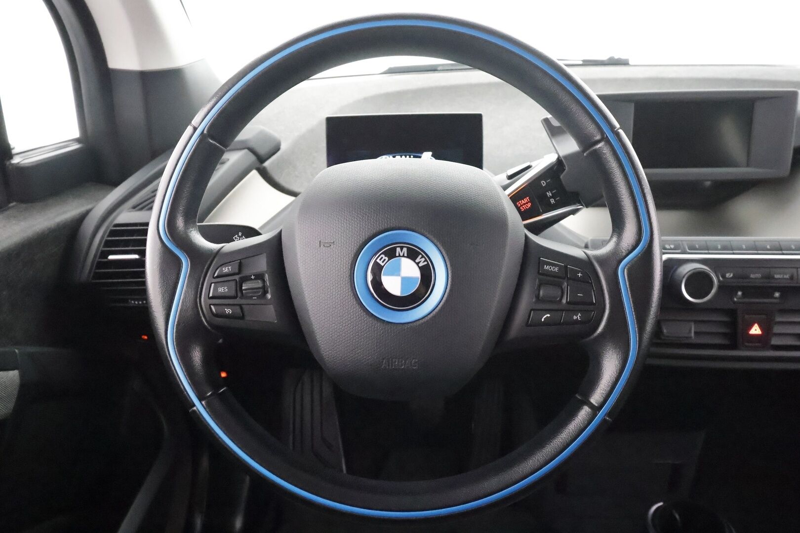 BMW i3 2016 60Ah REX * Digimittaristo / P.tutka / Vakkari / Bluetooth / Connected Drive / Lisälämmitin *