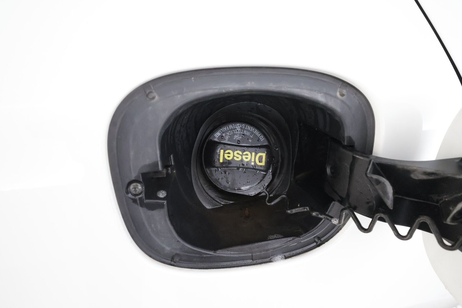 Volvo S60 2017 D3 Business R-Design aut * Vakkari / P.tutkat / Aktiiv.Xenon / Navi / KeylessGo / Muistipenkki / Kaistavahti / Ratinlämmitin / Webasto * - Ilman AD-blue järjestelmää / Webasto / 2x Vanteet 