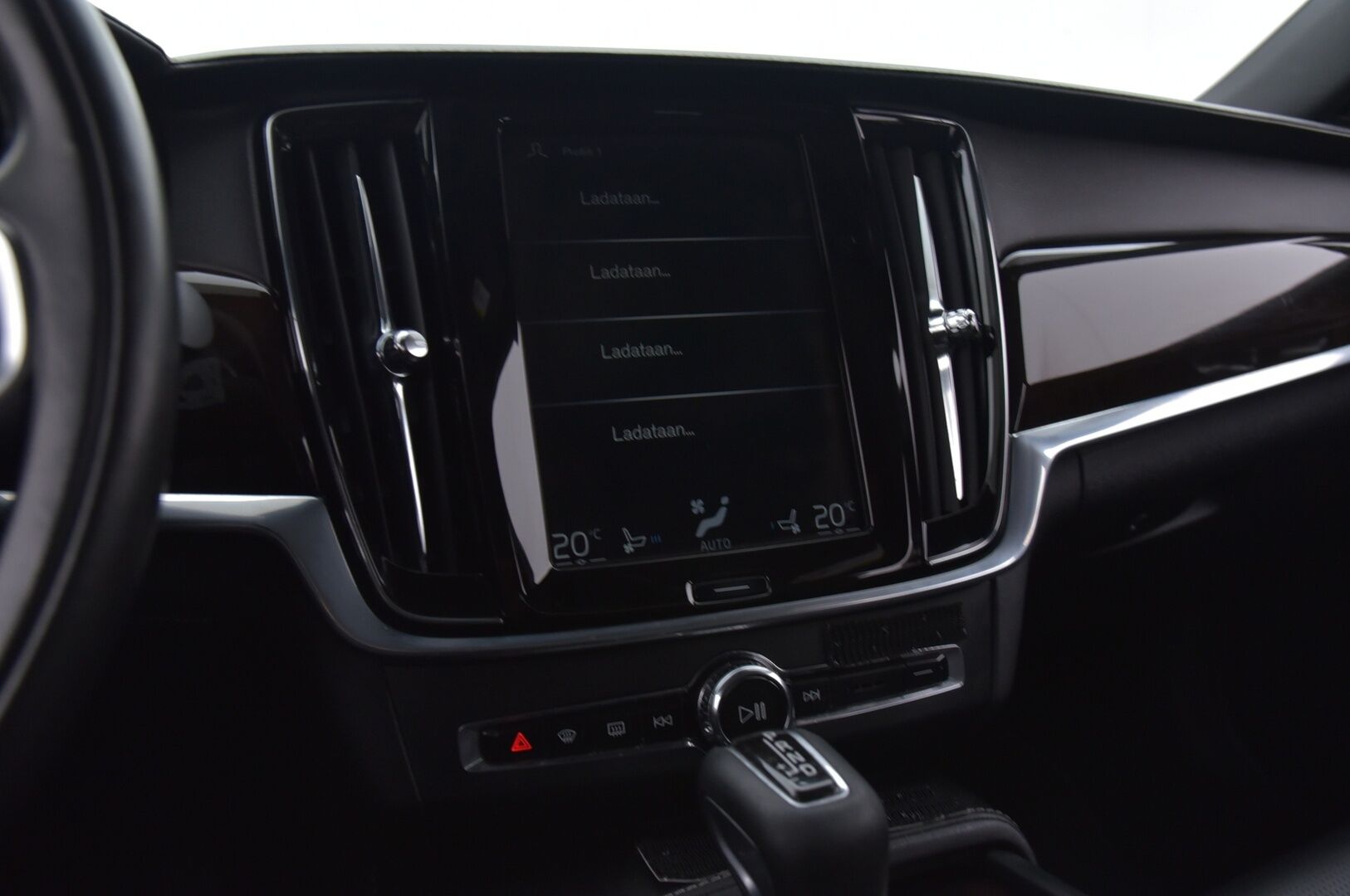 Volvo S90 2020 D5 AWD Inscription - Hierovat ja ilmastoidut penkit / Navi / Adapt Cruise / Harman Kardon - Tulossa myyntiin!