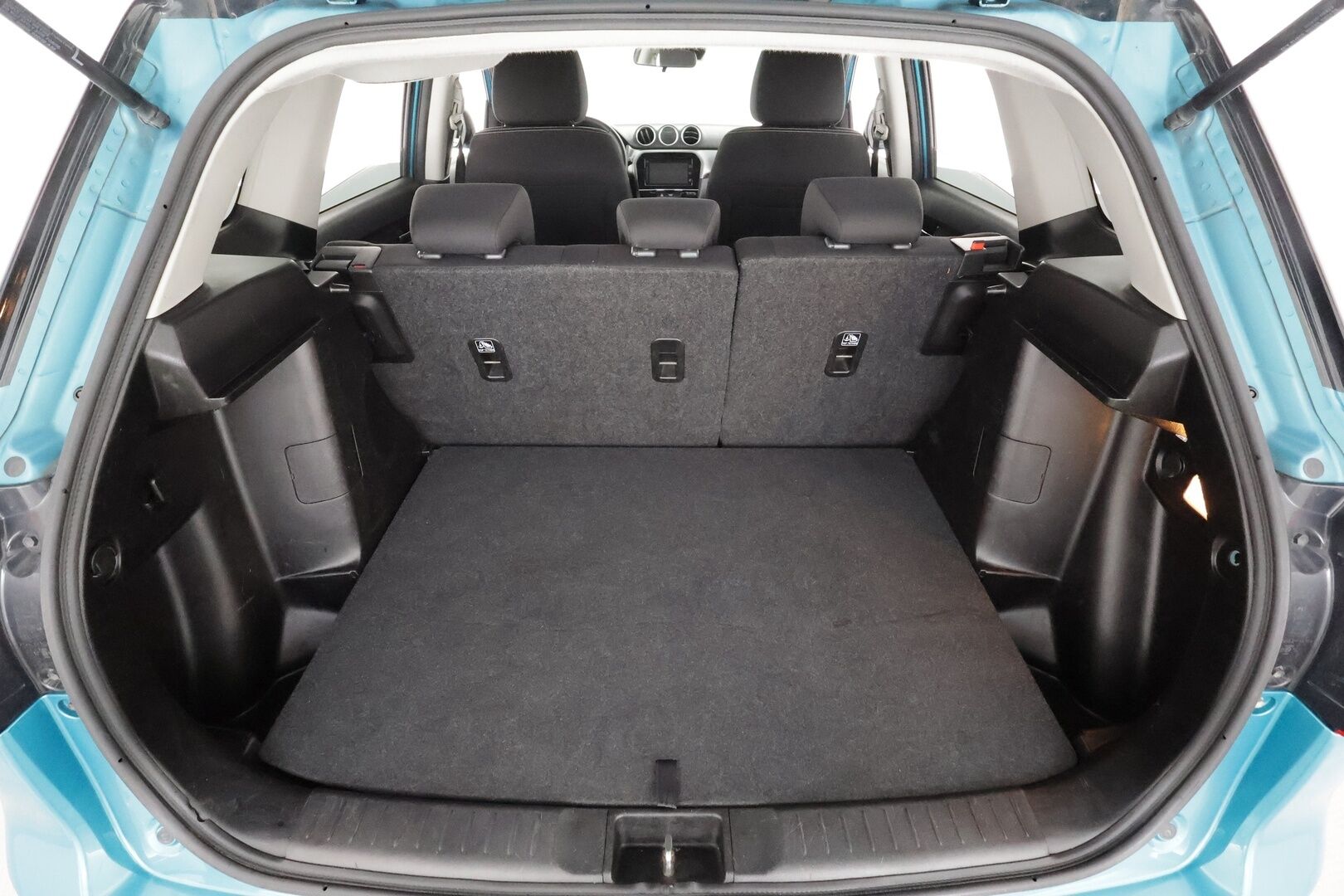 Suzuki Vitara 2019 112 BOOSTERJET 4WD GL+ 5MT *1.OM Suomi-auto / ACC / P.Kamera / Kaistavahti / BT* - Lohko / Kahdet renkaat aluvanteilla / Merkkihuollettu - HULLUT AVAJAISHULINAT KORKOTARJOUS 3,29 %