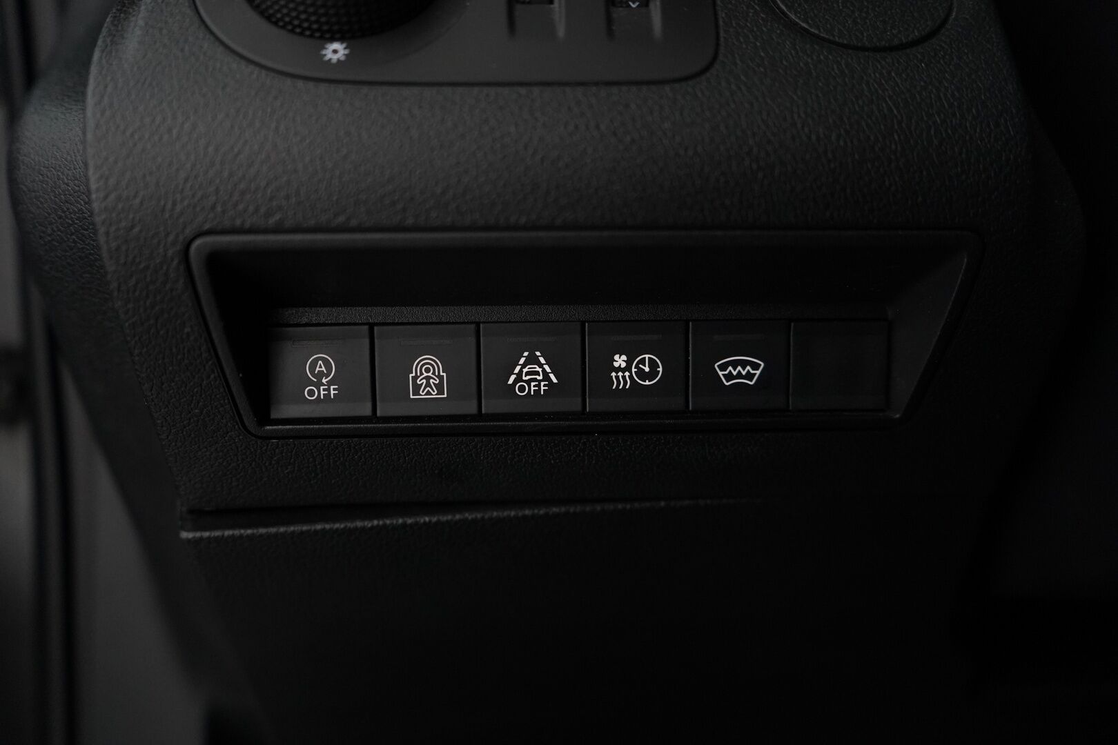 Opel Combo 2019 1.5 DTH Life Innovation Start/Stop 96 kW AT8 *Webasto / Lasikatto / 360 kamera / Vakkari / BT / Carplay / Blis* - Suomi-auto / Viimeisin huolto 8/2025 / Kahdet renkaat + vanteet / Jakopää 2024!