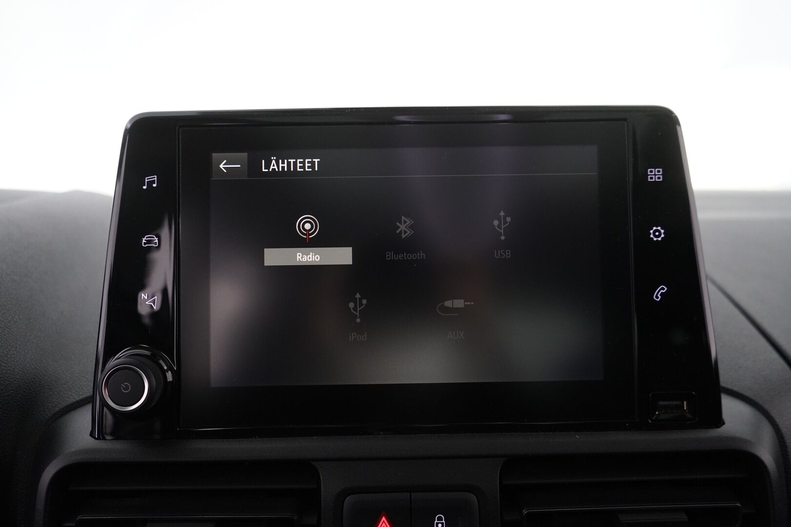 Opel Combo 2019 1.5 DTH Life Innovation Start/Stop 96 kW AT8 *Webasto / Lasikatto / 360 kamera / Vakkari / BT / Carplay / Blis* - Suomi-auto / Viimeisin huolto 8/2025 / Kahdet renkaat + vanteet / Jakopää 2024!