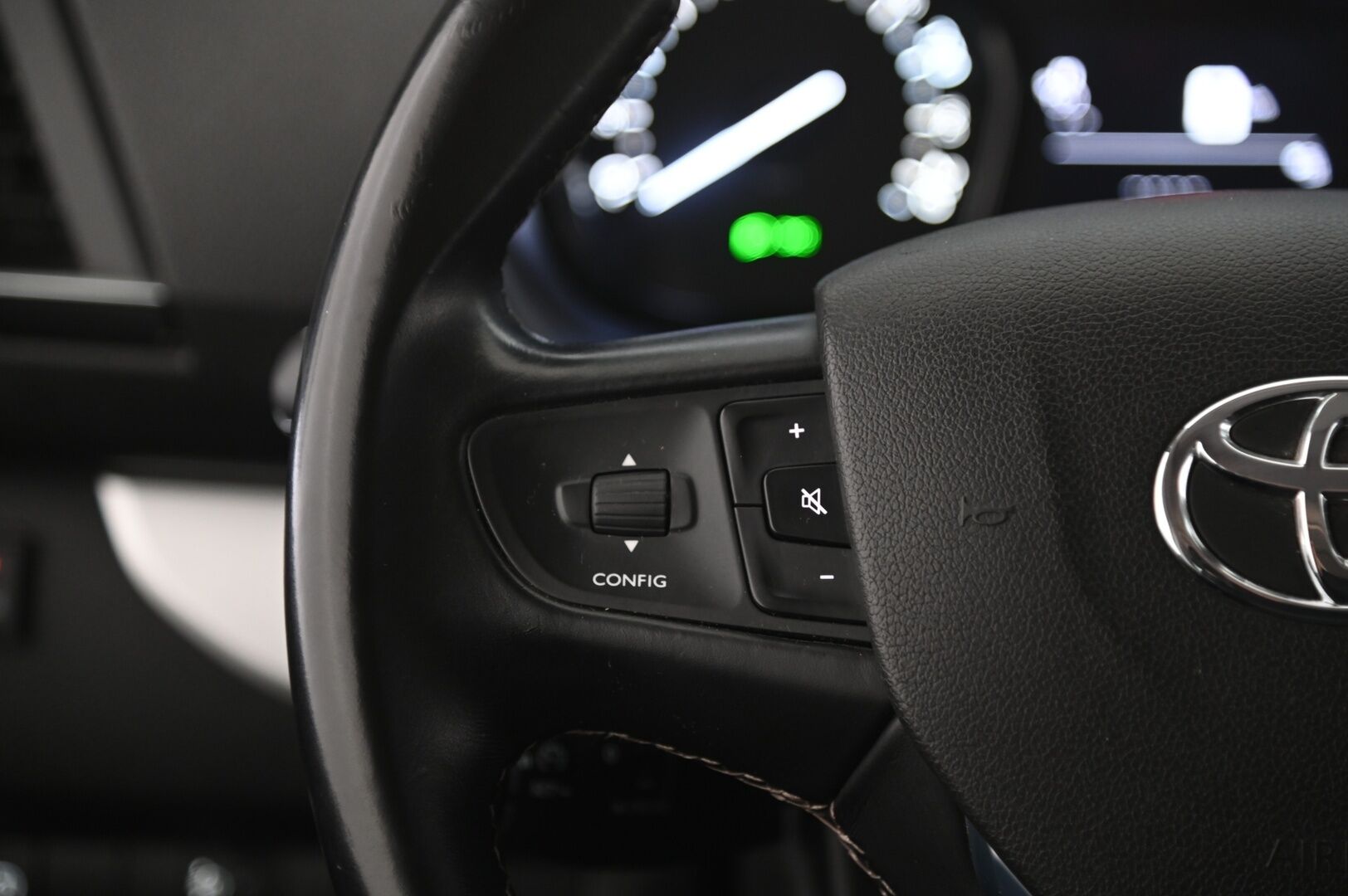 Toyota Proace Verso 2019 Active L1 1,5 D 120 - Suomi-auto | 8-Paikkainen | Vakkari | Webasto | Merkkihuollot | Vakkari | 2x renkaat | BT audio | Seuraava katsastus 1v ja 6kk