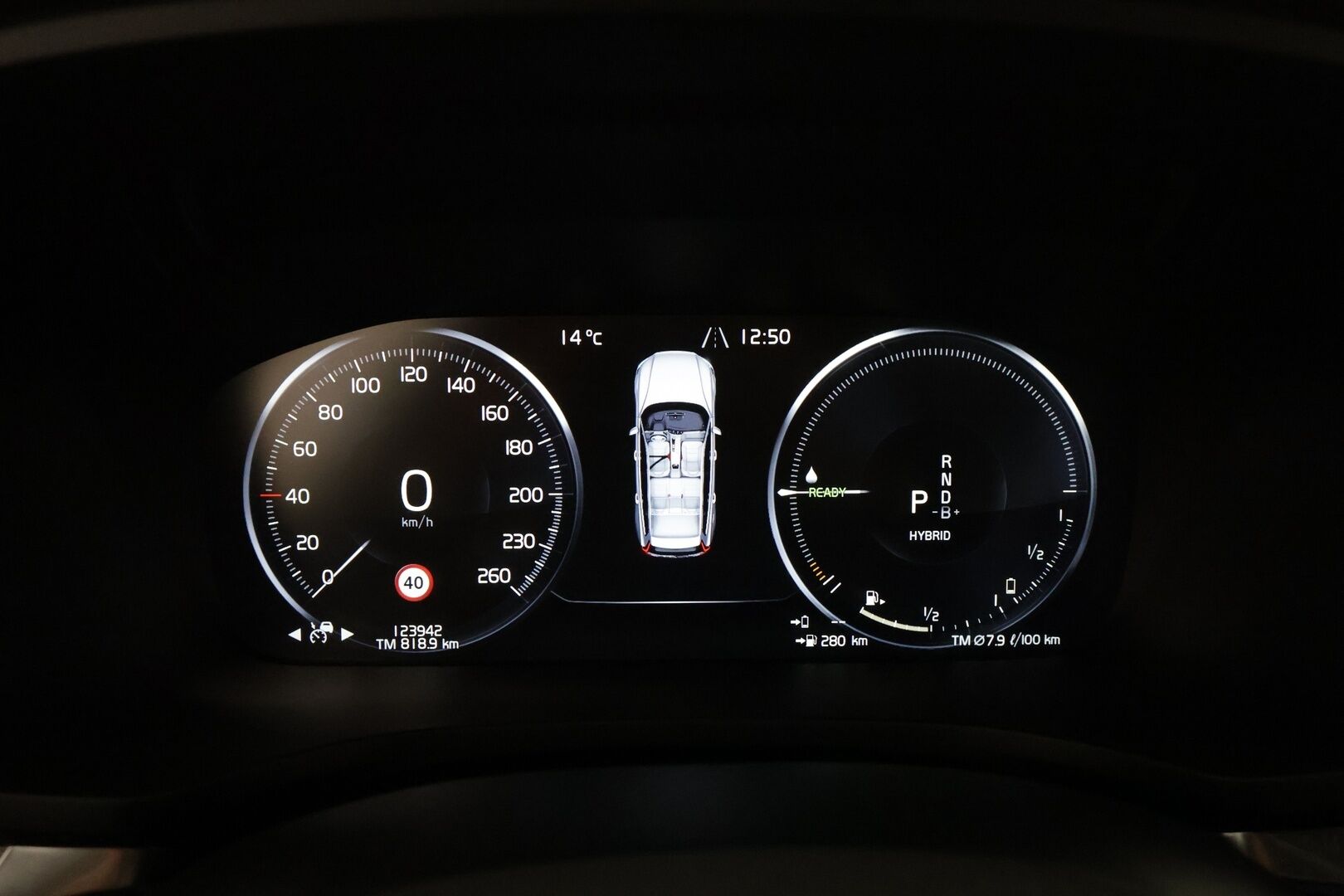 Volvo V60 2020 T8 TwE AWD R-Design aut * Panorama / Webasto / Koukku / ACC / Full-LED / P.kamera / Sporttipenkki Muistilla / Navi * - Suomi-auto / Kahdet renkaat