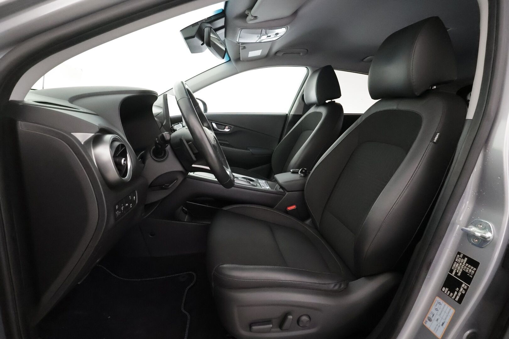 Hyundai KONA 2022 electric 64 kWh 204 hv Style MY21 - | ACC | ILP | Krell | HUD | Sähköpenkit | Puolinahat | Digimittaristo | P.kamera | HDA | BSM | Keyless | Lämm. ratti | 1-om suomiauto | 2x renkaat vanteineen |