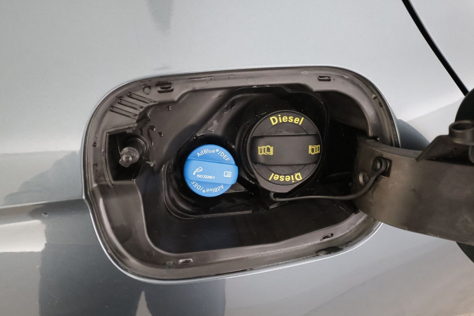 Skoda Superb 2019 2,0 TDI 190 4x4 Ambition BusinessLine DSG * Webasto / Koukku / Xenon / P.tutkat / Navi / Keyless * - Suomi-auto / Kahdet renkaat / Jakopää tehty 9/2025 - HULLUT JOULUT KORKOTARJOUS 2,49% 