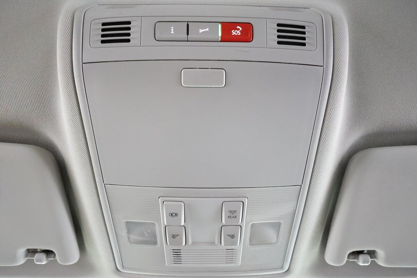 Skoda Superb 2019 2,0 TDI 190 4x4 Ambition BusinessLine DSG * Webasto / Koukku / Xenon / P.tutkat / Navi / Keyless * - Suomi-auto / Kahdet renkaat / Jakopää tehty 9/2025 - HULLUT JOULUT KORKOTARJOUS 2,49% 