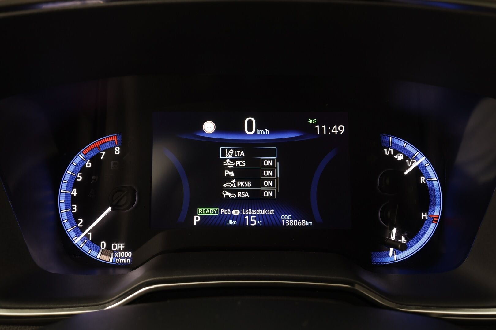 Toyota Corolla 2019 Touring Sports 2,0 Hybrid Style Business * Webasto / ACC / P.kamera / LED / Navi / Koukku / Sähköluukku / Puolinahat * - Suomi-auto / Kahdet renkaat aluvanteilla