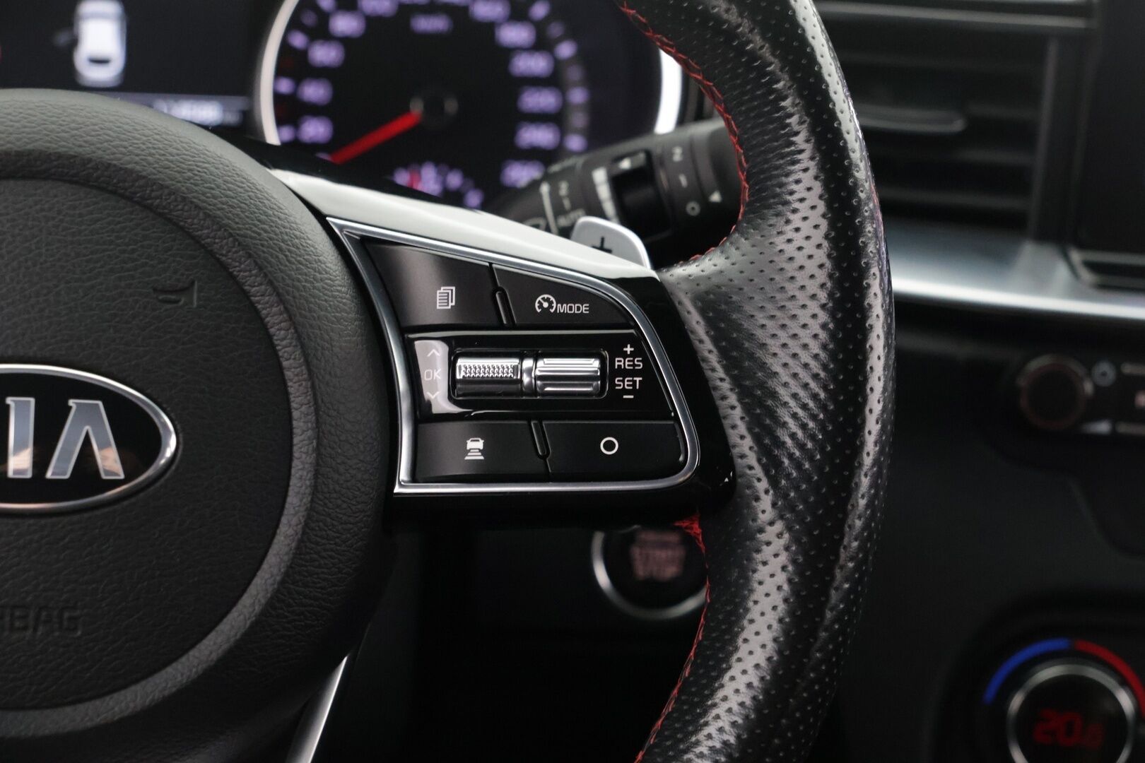 Kia ProCeed 2019 1,6 T-GDI 204hv GT Business Premium DCT - | Merkkihuollettu | JBL | Adapt. vakkari | P.kamera | Keyless | BLIS | Lohko | Apple&Android | Muistipenkki | Sähköluukku |