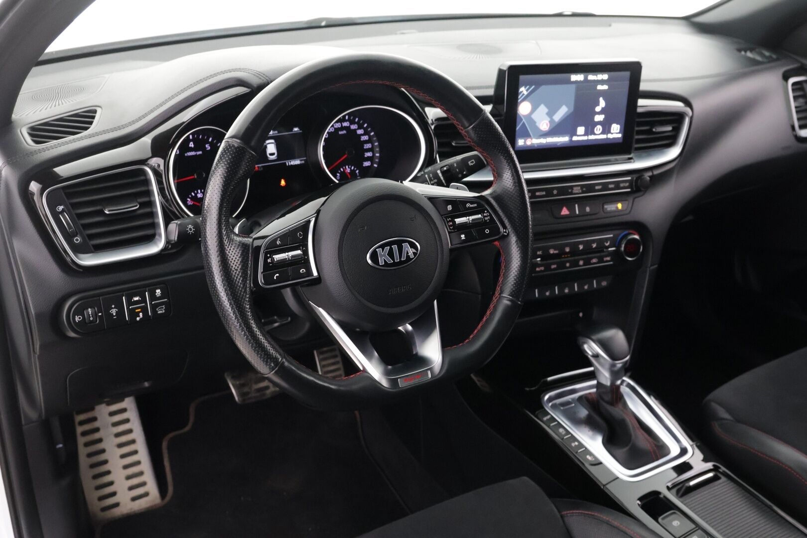 Kia ProCeed 2019 1,6 T-GDI 204hv GT Business Premium DCT - | Merkkihuollettu | JBL | Adapt. vakkari | P.kamera | Keyless | BLIS | Lohko | Apple&Android | Muistipenkki | Sähköluukku |