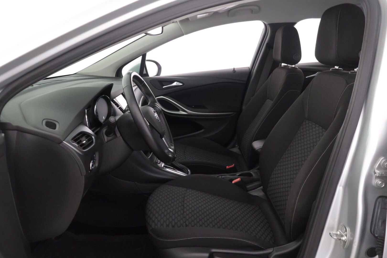 Opel Astra 2019 5-ov Comfort 150 Turbo A - 2.om Suomi-auto | LED-ajovalot | Lohko+sisäpistoke | Carplay | Ratinlämmitys | Pysäköintitutkat eteen ja taakse!
