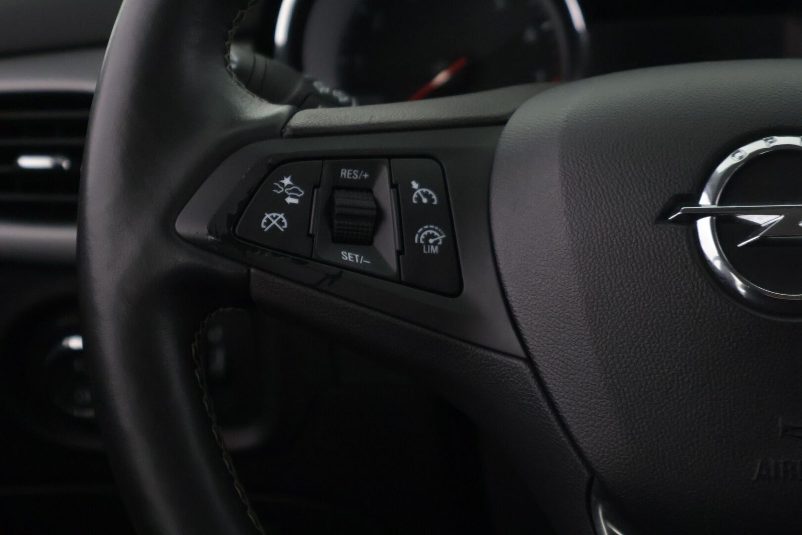 Opel Astra 2019 5-ov Comfort 150 Turbo A - 2.om Suomi-auto | LED-ajovalot | Lohko+sisäpistoke | Carplay | Ratinlämmitys | Pysäköintitutkat eteen ja taakse!