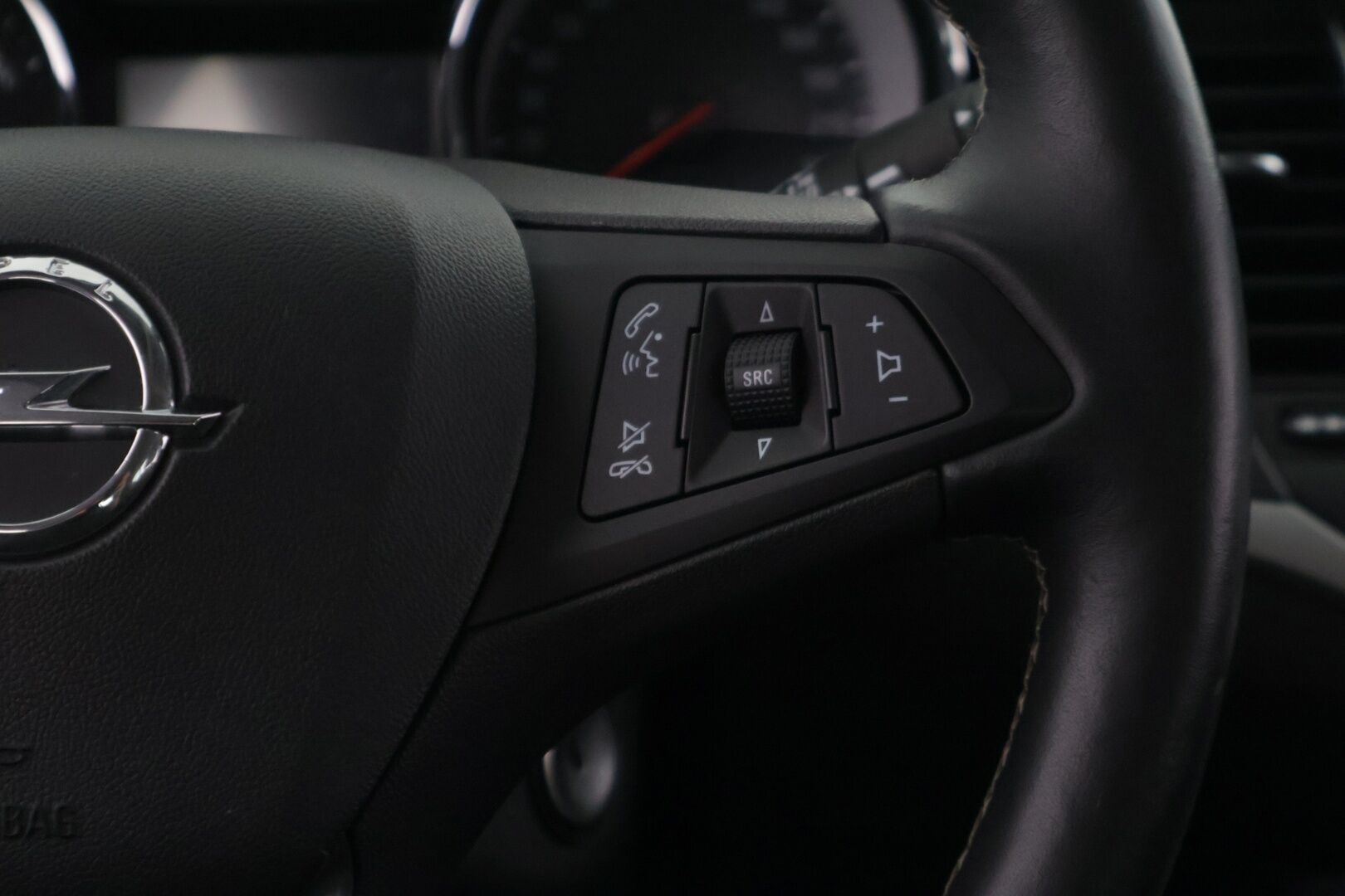Opel Astra 2019 5-ov Comfort 150 Turbo A - 2.om Suomi-auto | LED-ajovalot | Lohko+sisäpistoke | Carplay | Ratinlämmitys | Pysäköintitutkat eteen ja taakse!
