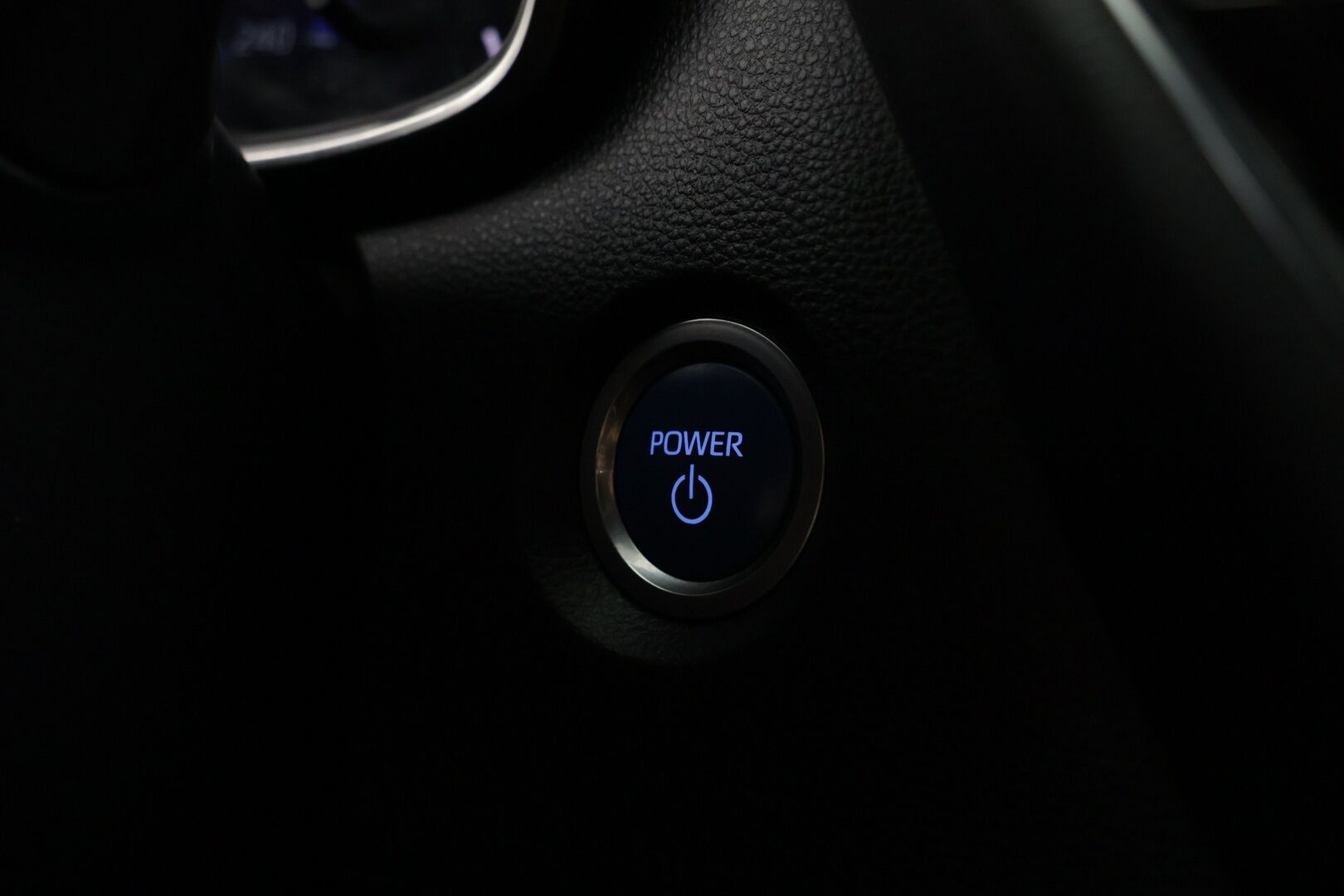 Toyota Corolla 2019 Touring Sports 2,0 Hybrid Style Business - Adapiivinen vakionopeudensäädin | Digimittaristo | Lohkolämmitin sisäpistokkeella | P.Kamera |