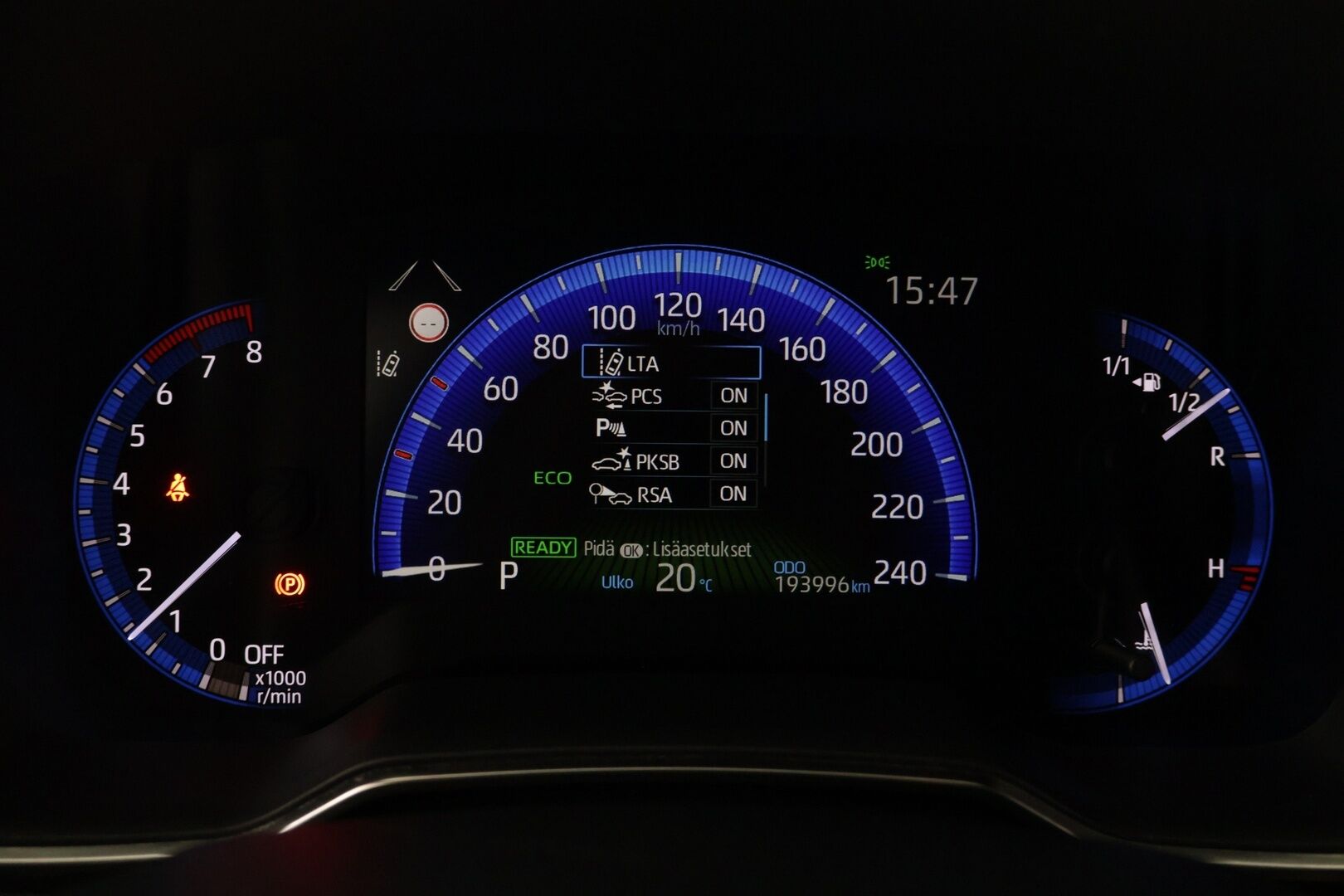 Toyota Corolla 2019 Touring Sports 2,0 Hybrid Style Business - Adapiivinen vakionopeudensäädin | Digimittaristo | Lohkolämmitin sisäpistokkeella | P.Kamera |