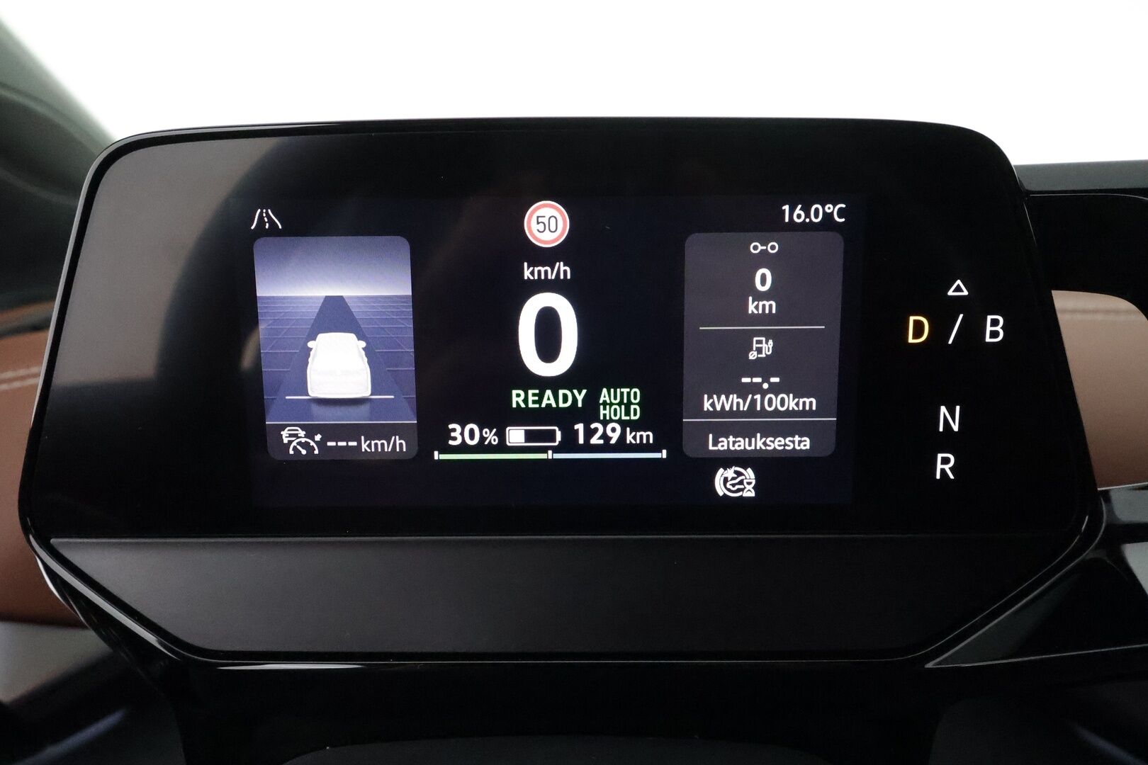 Volkswagen ID.5 2022 Pro Performance **Lämpöpumppu / Adapt.Vakkari / P.Kamera / LED-valot / Navi / Kaistavahti / KeylessGO ** - 3,99 % KORKOTARJOUS TÄHÄN AUTOON - 2x Renkaat