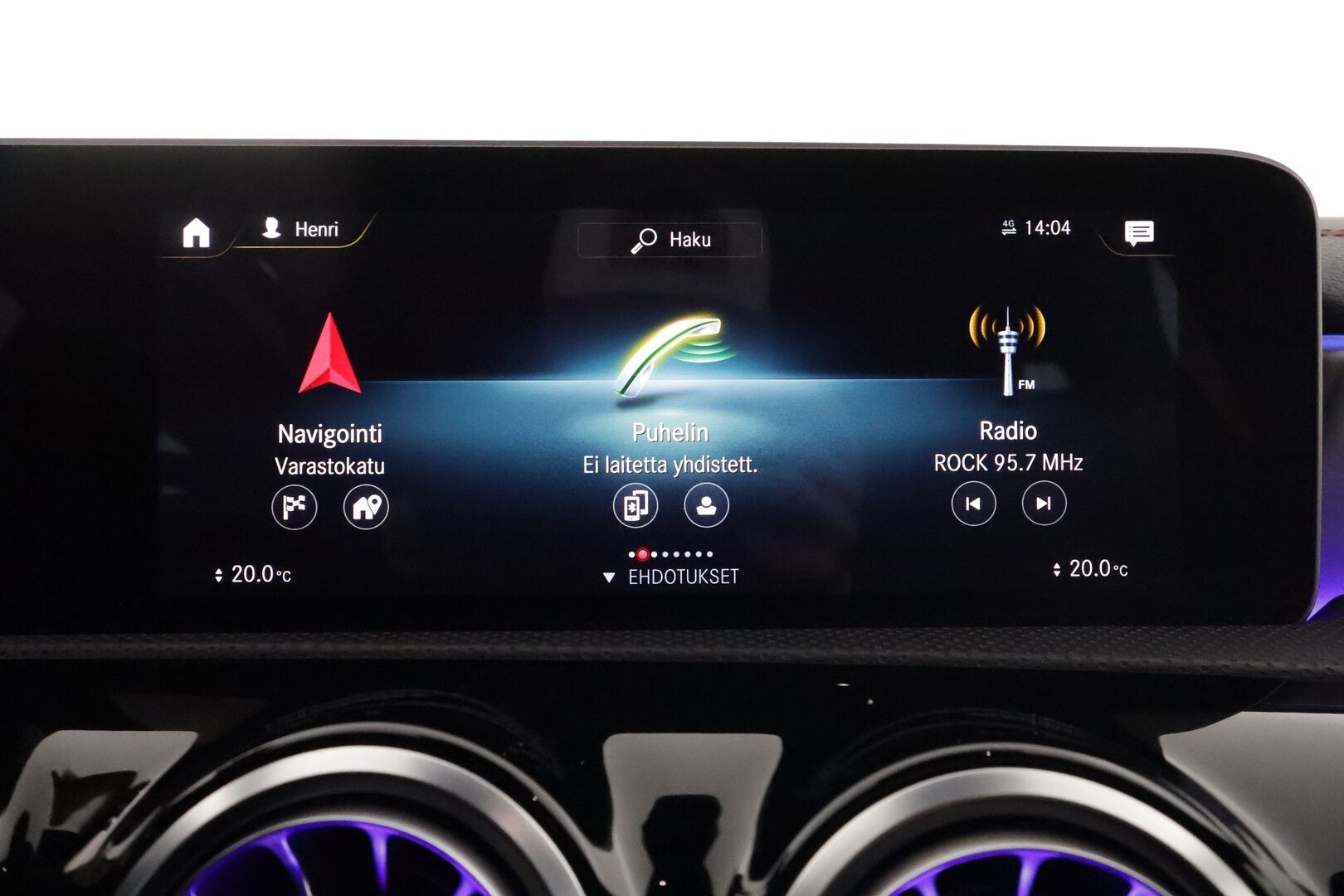 Mercedes-Benz CLA 2020 180 Shooting Brake AMG ** Widescreen / Navi / Apple&Android / Sporttipenkit / P.kamera / Sähköluukku / Vakkari / Keyless - 3,99 % KORKOTARJOUS TÄHÄN AUTOON - Nahka-alcantara sisusta / 2x renkaat / Lohkolämmitin 