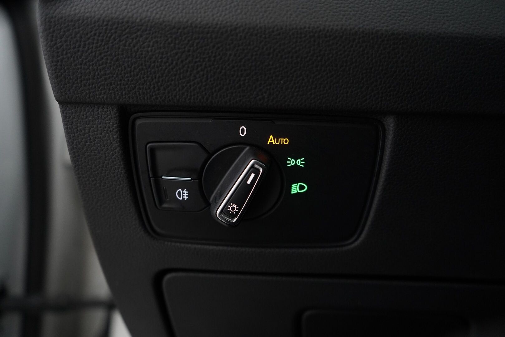 Volkswagen Passat 2017 Variant GTE Plug-In Hybrid 160 kW DSG-aut. *ACC / Digimittaristo /  P-Kamera / Nahka-Alcantara / Sähkökoukku* - Jakohihna juuri vaihdettu / Hyvin huollettu / Kahdet renkaat alumiinivanteilla