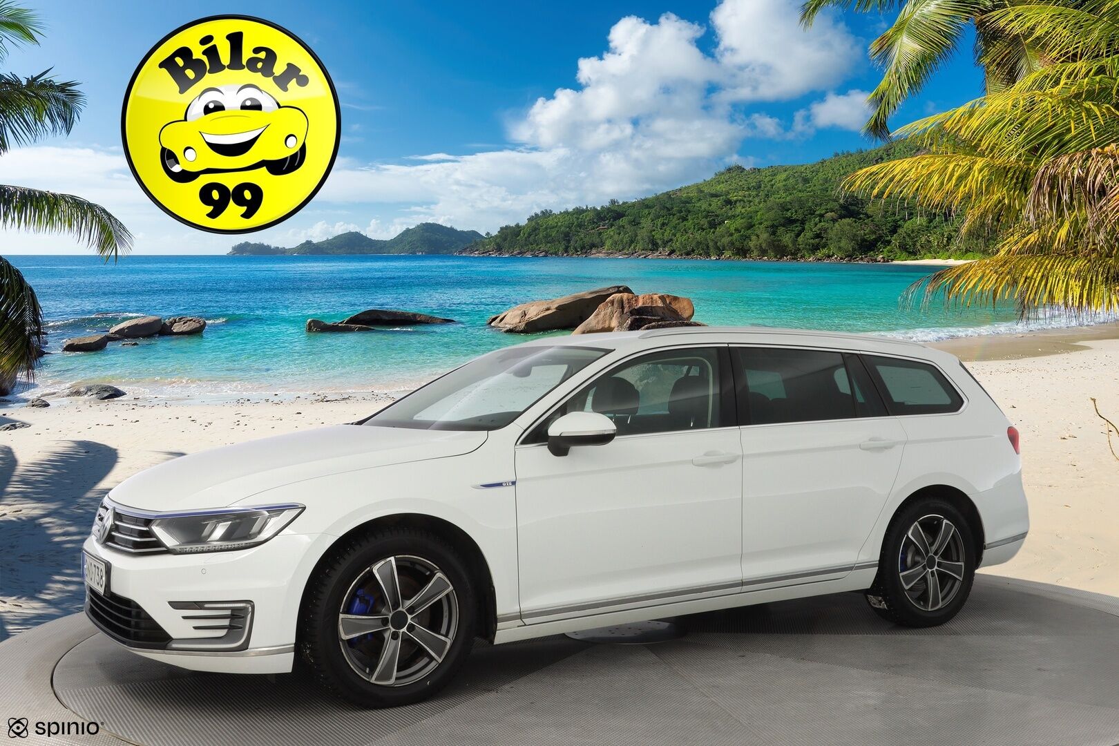 Volkswagen Passat 2018 Variant GTE Plug-In Hybrid 160 kW DSG-aut. *ACC /  P-Kamera / Nahka-Alcantara / Sähkökoukku* - KATSO KAMPANJAHINTA! / Jakohihna juuri vaihdettu / Hyvin huollettu / Kahdet renkaat alumiinivanteilla - Osta nyt, maksa vasta ensi vuonna