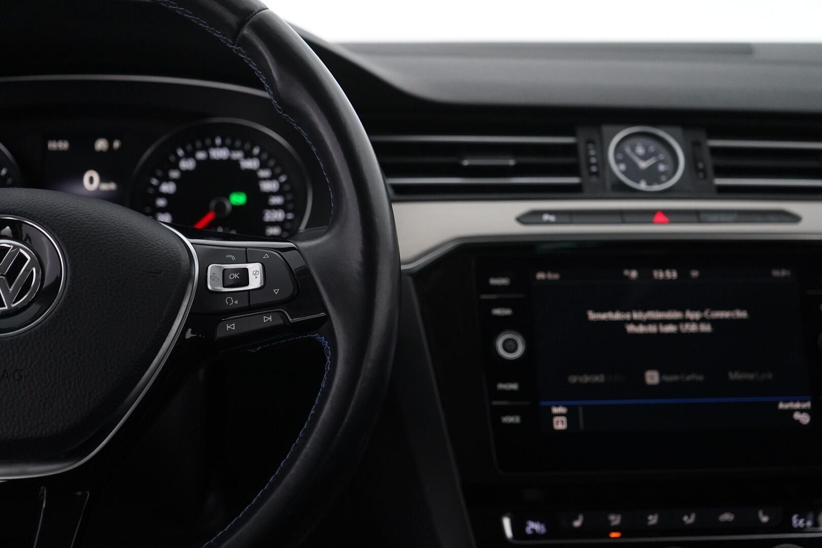 Volkswagen Passat 2017 Variant GTE Plug-In Hybrid 160 kW DSG-aut. *ACC / Digimittaristo /  P-Kamera / Nahka-Alcantara / Sähkökoukku* - Jakohihna juuri vaihdettu / Hyvin huollettu / Kahdet renkaat alumiinivanteilla