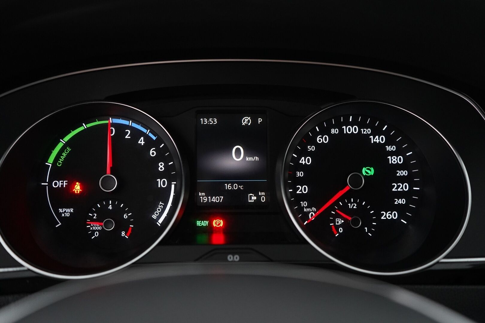 Volkswagen Passat 2017 Variant GTE Plug-In Hybrid 160 kW DSG-aut. *ACC / Digimittaristo /  P-Kamera / Nahka-Alcantara / Sähkökoukku* - Jakohihna juuri vaihdettu / Hyvin huollettu / Kahdet renkaat alumiinivanteilla