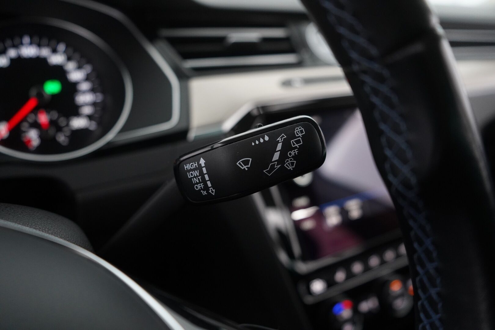 Volkswagen Passat 2018 Variant GTE Plug-In Hybrid 160 kW DSG-aut. *ACC /  P-Kamera / Nahka-Alcantara / Sähkökoukku* - KATSO KAMPANJAHINTA! / Jakohihna juuri vaihdettu / Hyvin huollettu / Kahdet renkaat alumiinivanteilla - Osta nyt, maksa vasta ensi vuonna