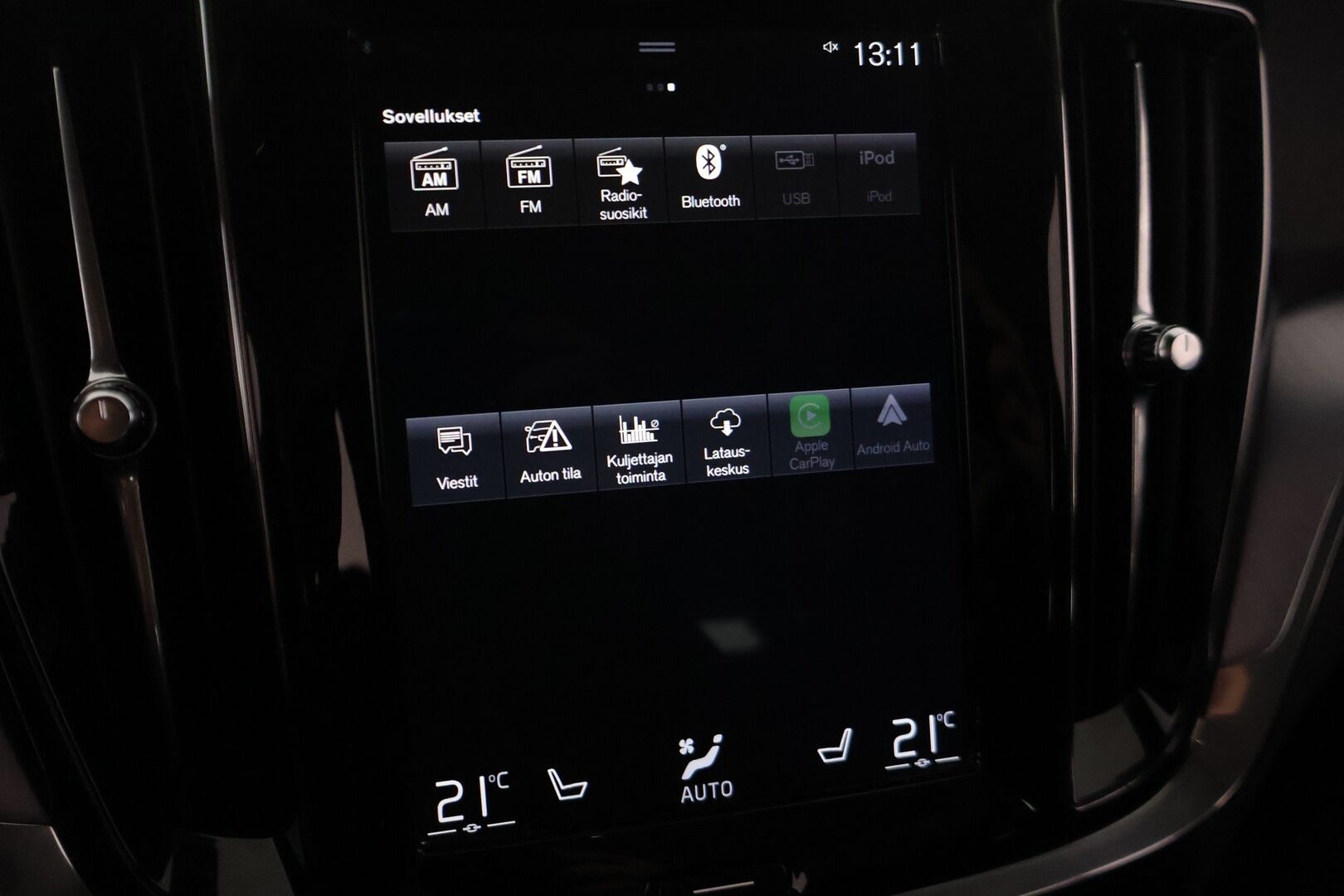 Volvo V60 2019 D3 Momentum Aut. - *Webasto | ACC | Pilot assist | Peruutuskamera | VOC | Navigointi | Led-ajovalot | 2x Renkaat & Vanteet | Merkkihuoltohistoria | Vähän ajettu*