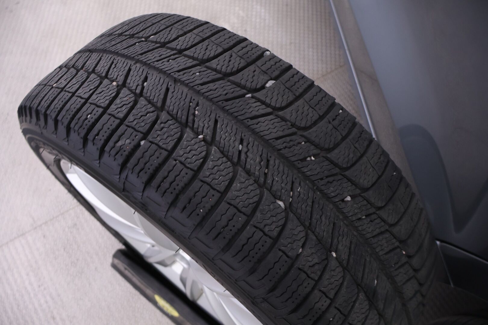 Volvo V60 2019 D3 Momentum *Webasto / ACC / Pilot assist / Peruutuskamera / VOC / Navigointi / Led-ajovalot* - *2x Renkaat & Vanteet / Merkkihuoltohistoria / Vähän ajettu* - HULLUT AVAJAISHULINAT KORKOTARJOUS 3,29 %