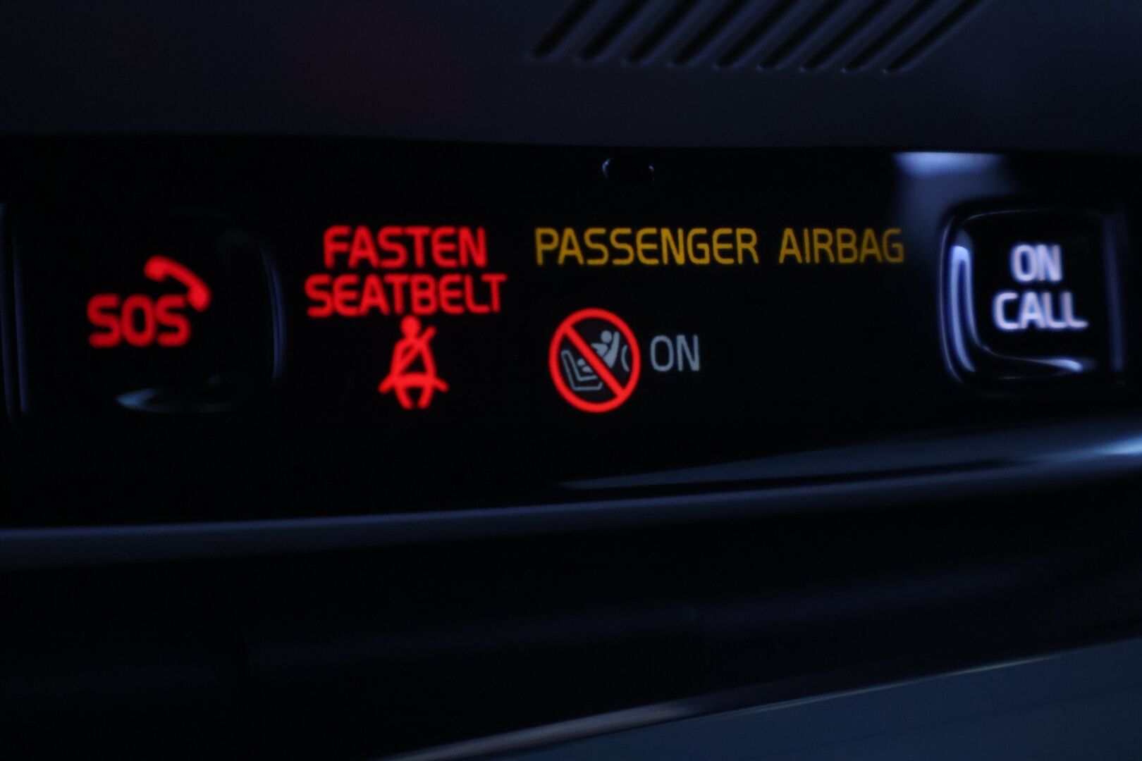 Volvo V60 2019 D3 Momentum Aut. - *Webasto | ACC | Pilot assist | Peruutuskamera | VOC | Navigointi | Led-ajovalot | 2x Renkaat & Vanteet | Merkkihuoltohistoria | Vähän ajettu*