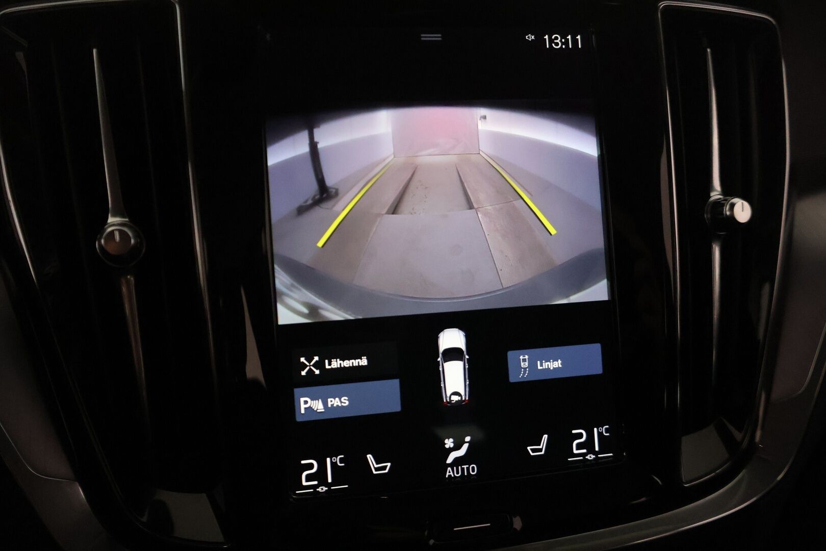 Volvo V60 2019 D3 Momentum Aut. - *Webasto | ACC | Pilot assist | Peruutuskamera | VOC | Navigointi | Led-ajovalot | 2x Renkaat & Vanteet | Merkkihuoltohistoria | Vähän ajettu*