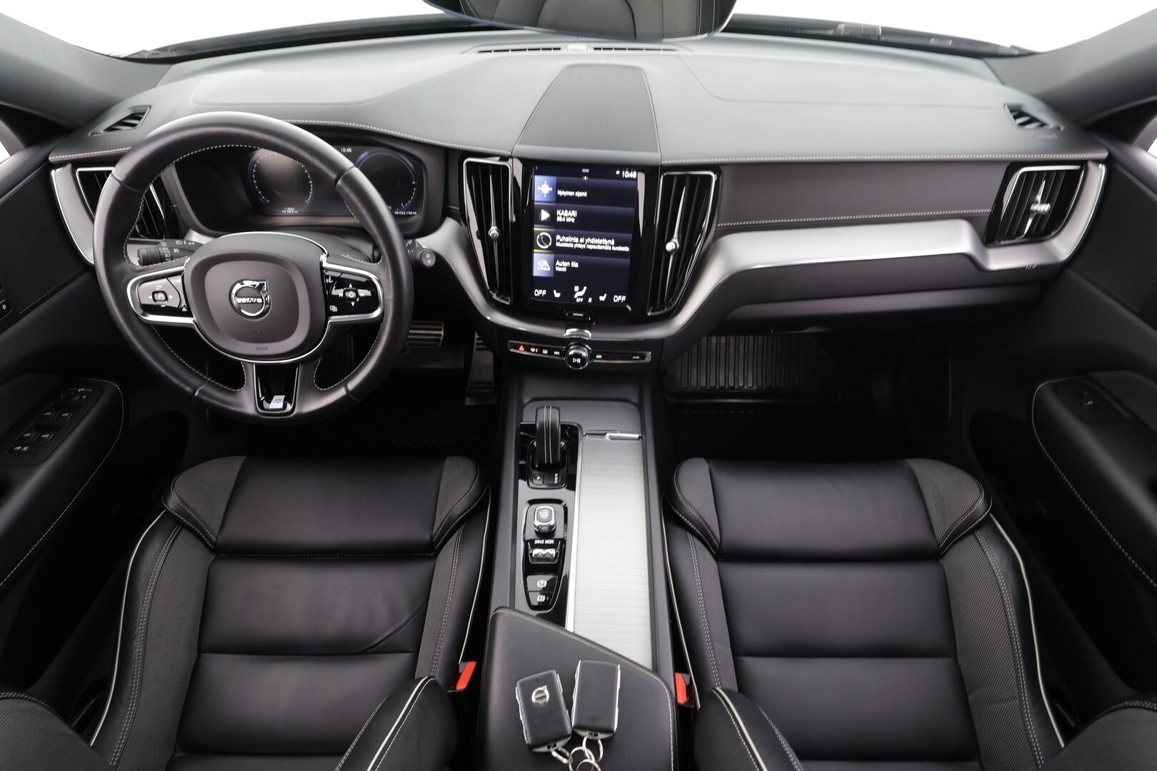 Volvo XC60 2020 T8 TwE AWD R-Design aut * ACC / P.kamera / Full LED / Navi / Muistipenkki / Panorama / Webasto / Koukku / BLIS * - Suomi-auto / Kahdet renkaat aluvanteilla / Merkkihuollettu