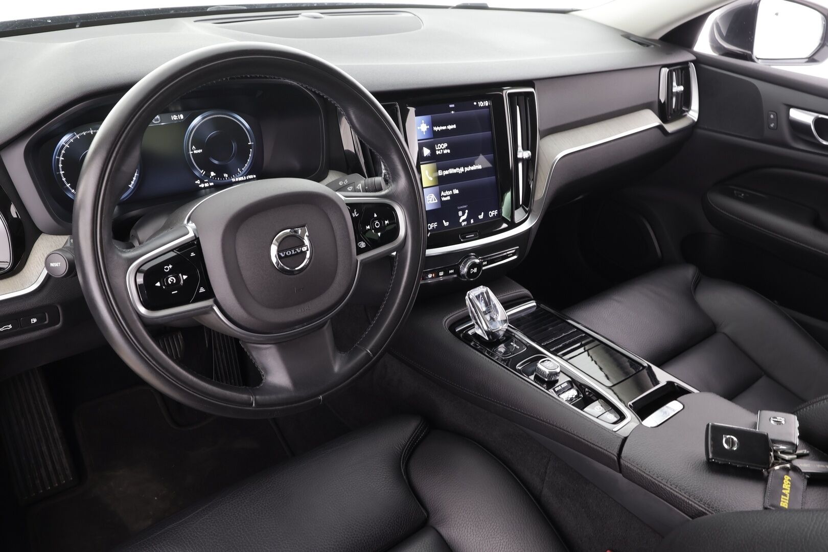 Volvo S60 2020 T8 TwE AWD Business Inscription aut * ACC / P.tutkat / Webasto / LED / Navi / Muistipenkki / Nahat / KeylessGo * - Suomi-auto / Kahdet renkaat aluvanteilla - HULLU BLACKWEEK KORKOTARJOUS 2,49%