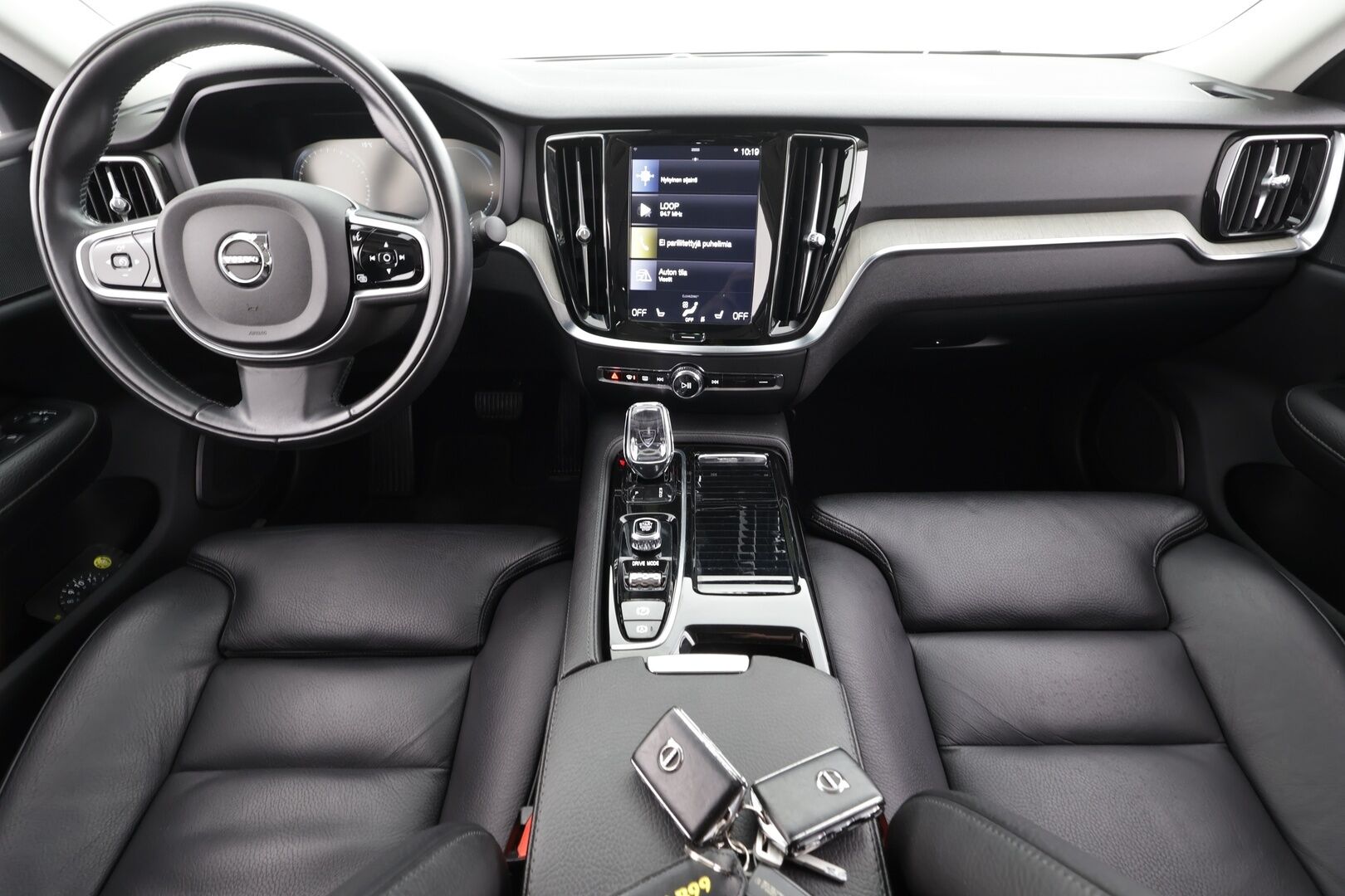 Volvo S60 2020 T8 TwE AWD Business Inscription aut * ACC / P.tutkat / Webasto / LED / Navi / Muistipenkki / Nahat / KeylessGo * - Suomi-auto / Kahdet renkaat aluvanteilla - HULLU BLACKWEEK KORKOTARJOUS 2,49%