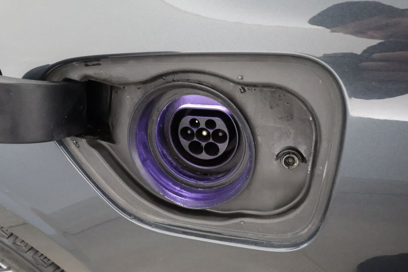 Volvo S60 2020 T8 TwE AWD Business Inscription aut * Webasto / Adapt.Vakkari / Nahkasisusta / Navi / Muistipenkki / KeylessGo / P.Tutkat - Akku kuntotarkastettu / Suomi-auto / Kahdet renkaat aluvanteilla