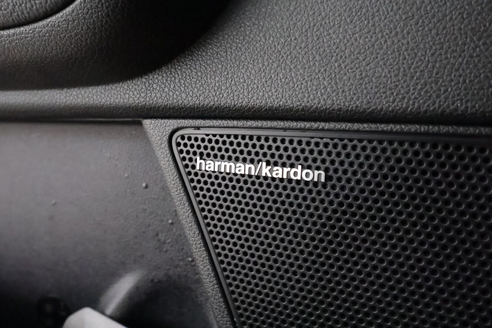 Kia Optima 2018 2,0 GDI PHEV Business Premium SW A/T - | ACC | Ilm. sähkönahat | Muistipenkki | Harman/Kardon | P.kamera | Lämm. ratti | Lane Assist | LED | Apple & Android | Navi | - KORKO VAIN 3,99 %