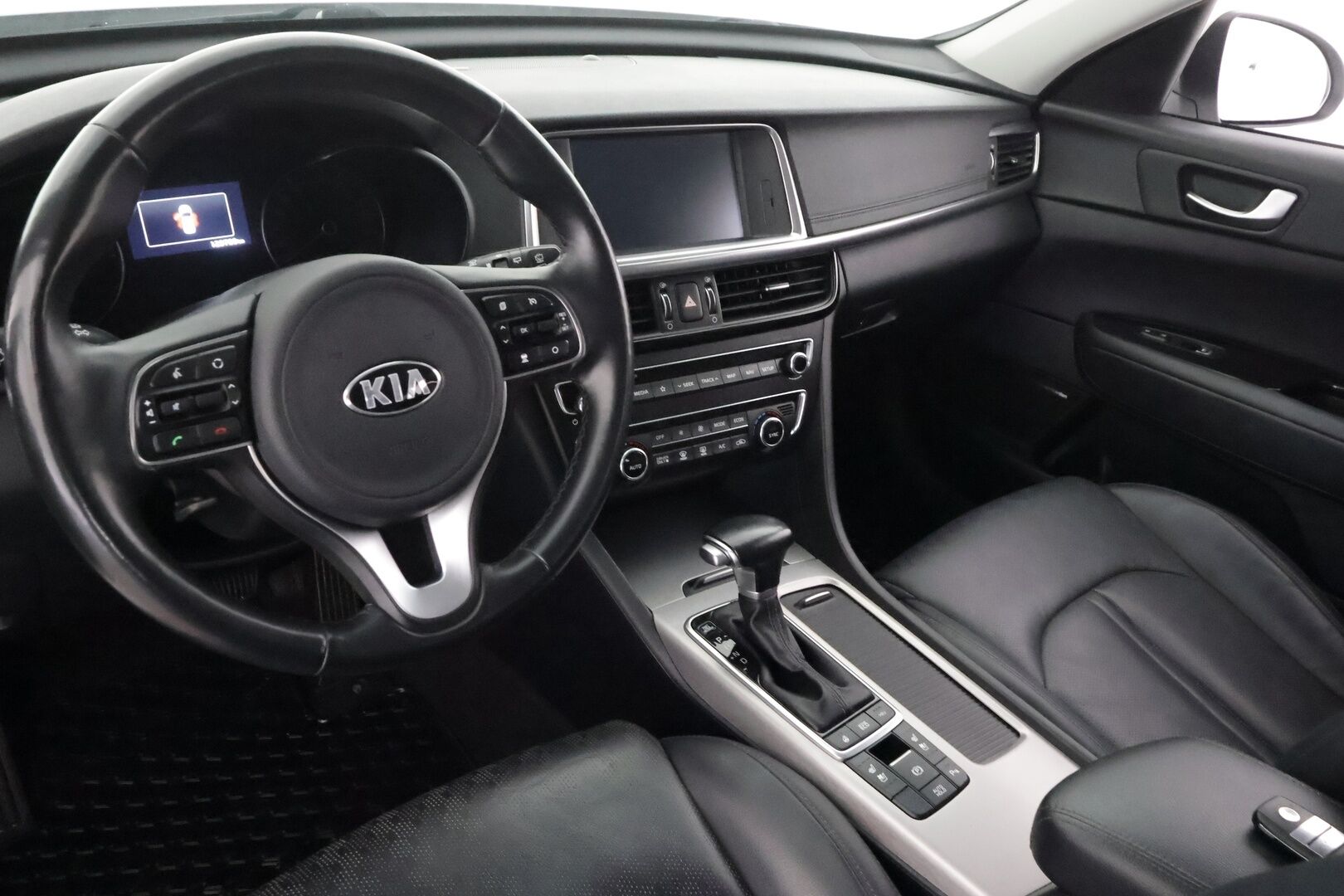 Kia Optima 2018 2,0 GDI PHEV Business Premium SW A/T - | ACC | Ilm. sähkönahat | Muistipenkki | Harman/Kardon | P.kamera | Lämm. ratti | Lane Assist | LED | Apple & Android | Navi | - KORKO VAIN 3,99 %