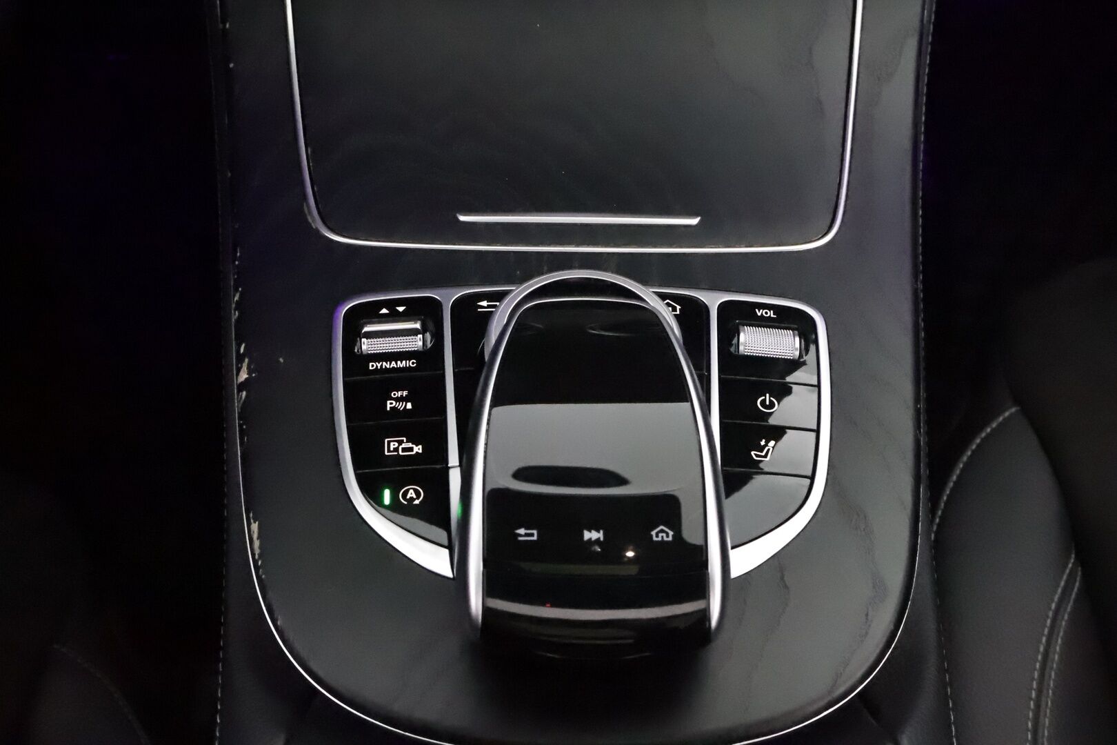 Mercedes-Benz E 2018 220d T A Premium Business AMG - Webasto | Burmester | HUD | Panorama | 360° | Widescreen | Muistipenkit | Multibeam LED | Vetokoukku | Supervarusteet!