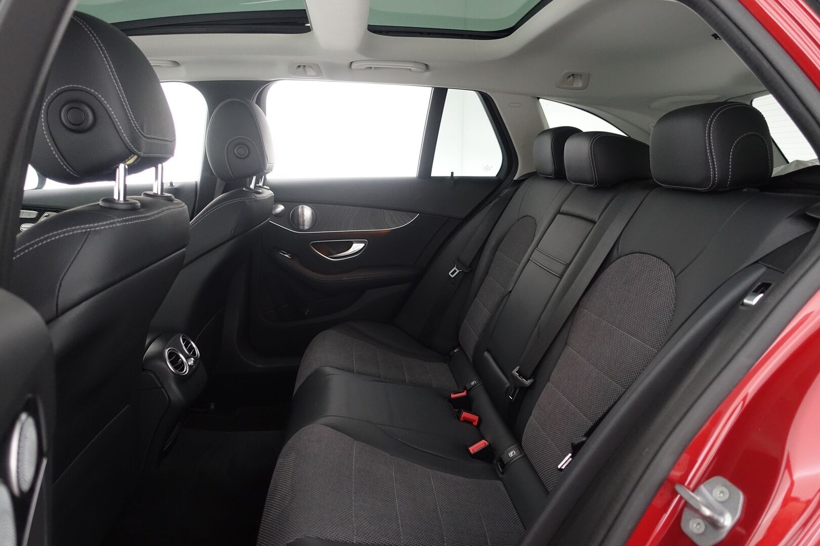 Mercedes-Benz C 2018 350 e T A Premium Business * YritysOutlet-Myydään vain yrityksille * / DTR+ / Panorama / Burmester / P.kamera ja tutkat *