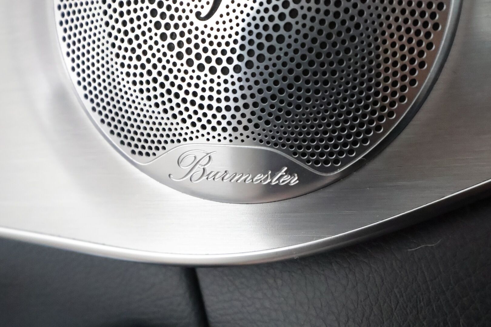 Mercedes-Benz C 2017 220d T 4MATIC 9G-Tronic *Distronic+ / Burmester / ILS-LED / P.tutkat / Navi / Puolinahat* - Kahdet renkaat aluvanteilla