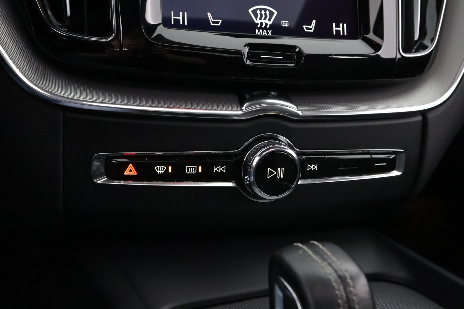 Volvo XC60 2020 T8 TwE AWD R-Design aut - Webasto | Adapt.vakkari | Harman&Kardon | Panorama | Muistipenkki | Vetokoukku | Full-LED | Peruutuskamera | Matkalla myymälään!