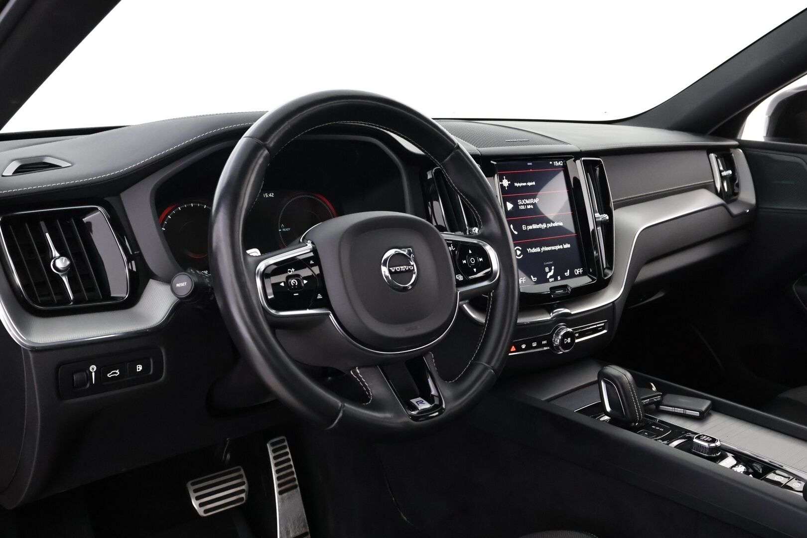 Volvo XC60 2020 T8 TwE AWD R-Design aut - Webasto | Adapt.vakkari | Harman&Kardon | Panorama | Muistipenkki | Vetokoukku | Full-LED | Peruutuskamera | Matkalla myymälään!